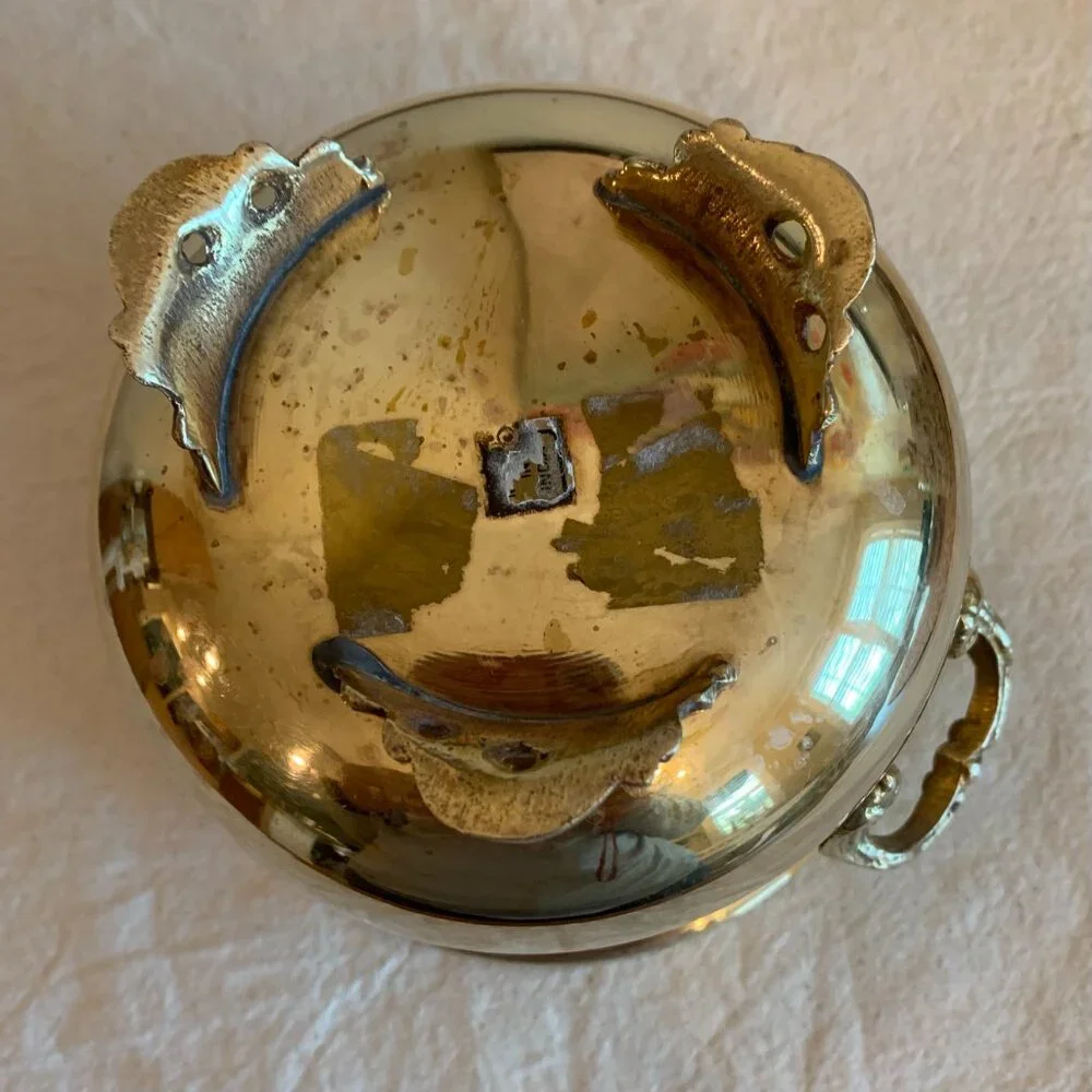 Beautiful Vintage ~5" Solid Brass 3 Footed Jardiniere Planter with twin Handles - Picture 4 of 4